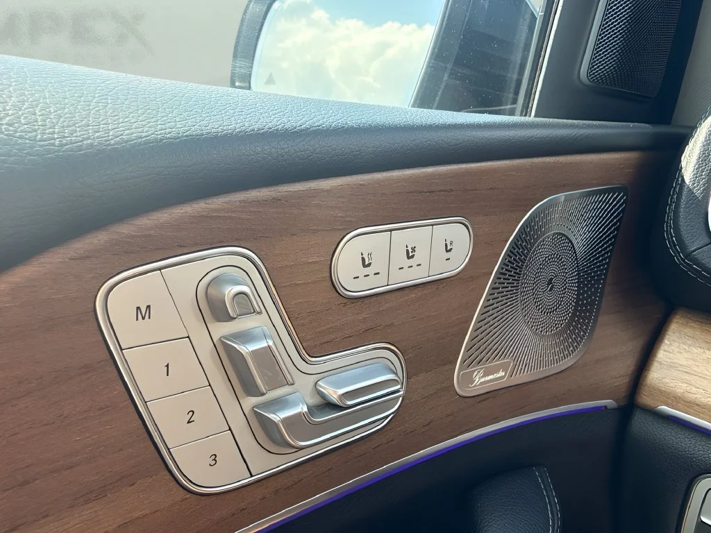 Used 2022  Mercedes-Benz GLS 450 image 19