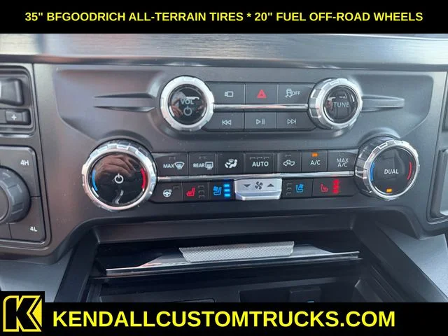 Used 2025 Gray Ford Lariat image 19