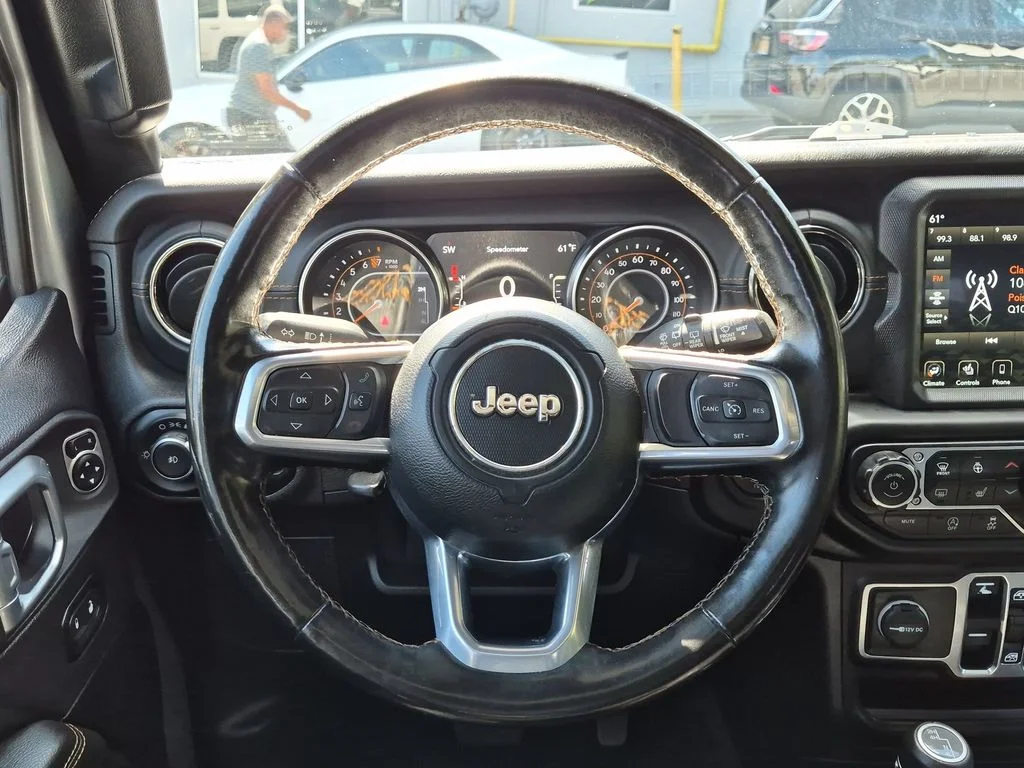 Used 2020 Silver Jeep Unlimited Sahara High Altitude image 11