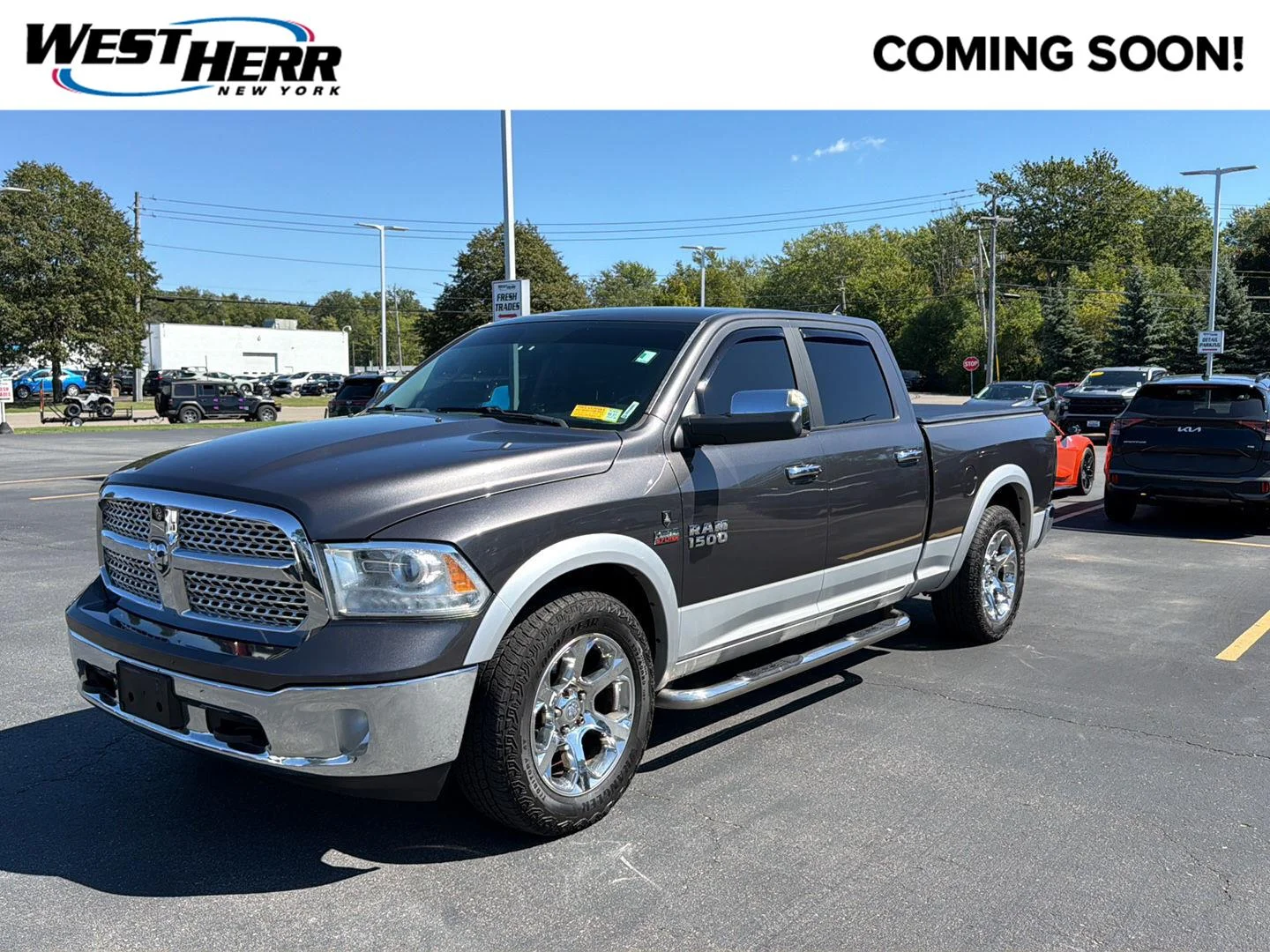 Used 2018  RAM Laramie image 1