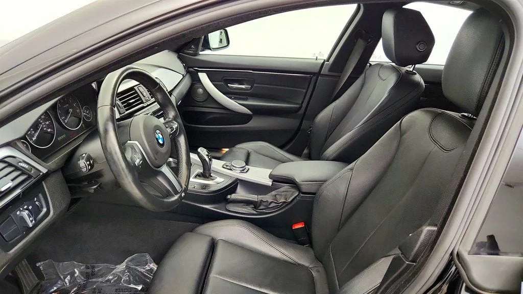 Used 2015 Black Sapphire Metallic BMW 435i xDrive Gran Coupe 4dr w/ Tech, M Sport & Premium Pkgs image 21
