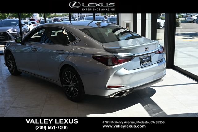 2025 Lexus ES 350