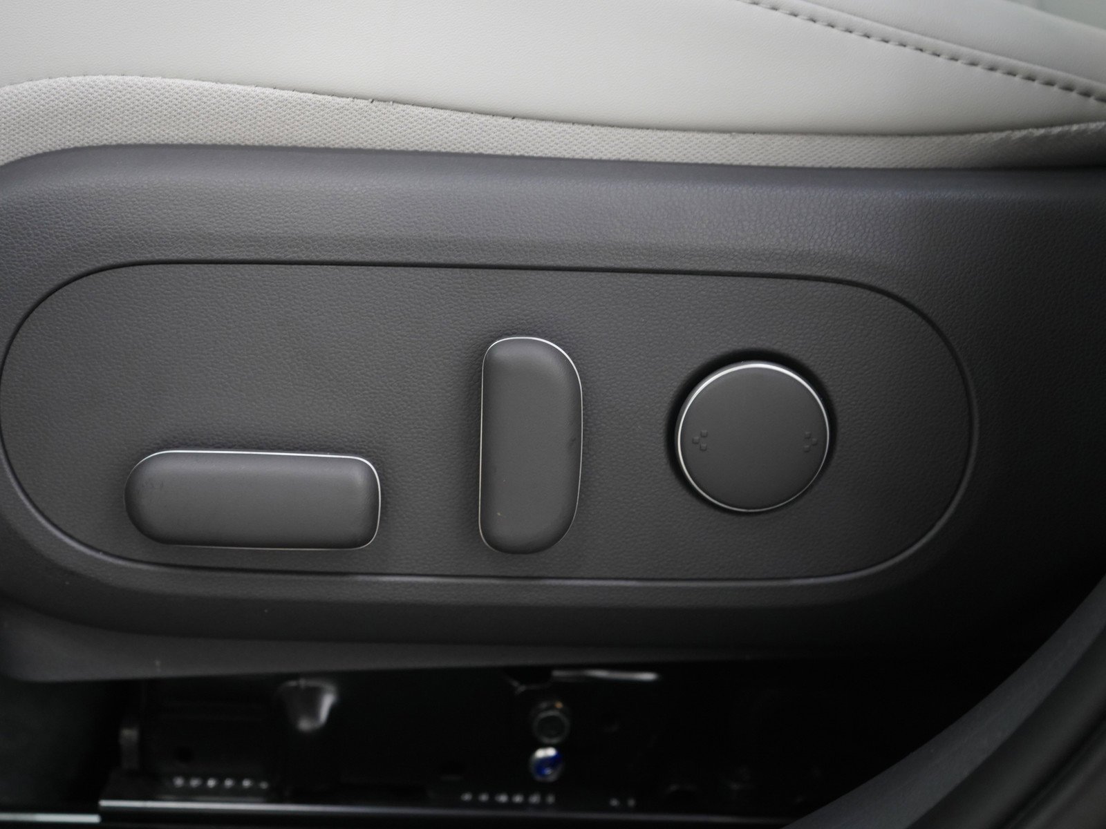 2026 Hyundai Kona SEL Premium - Photo 28
