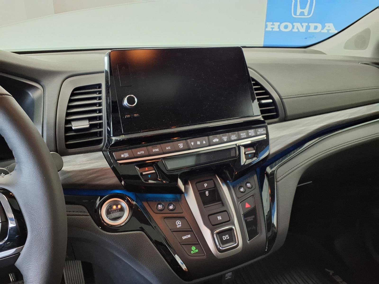 2026 Honda Odyssey Elite - Photo 16