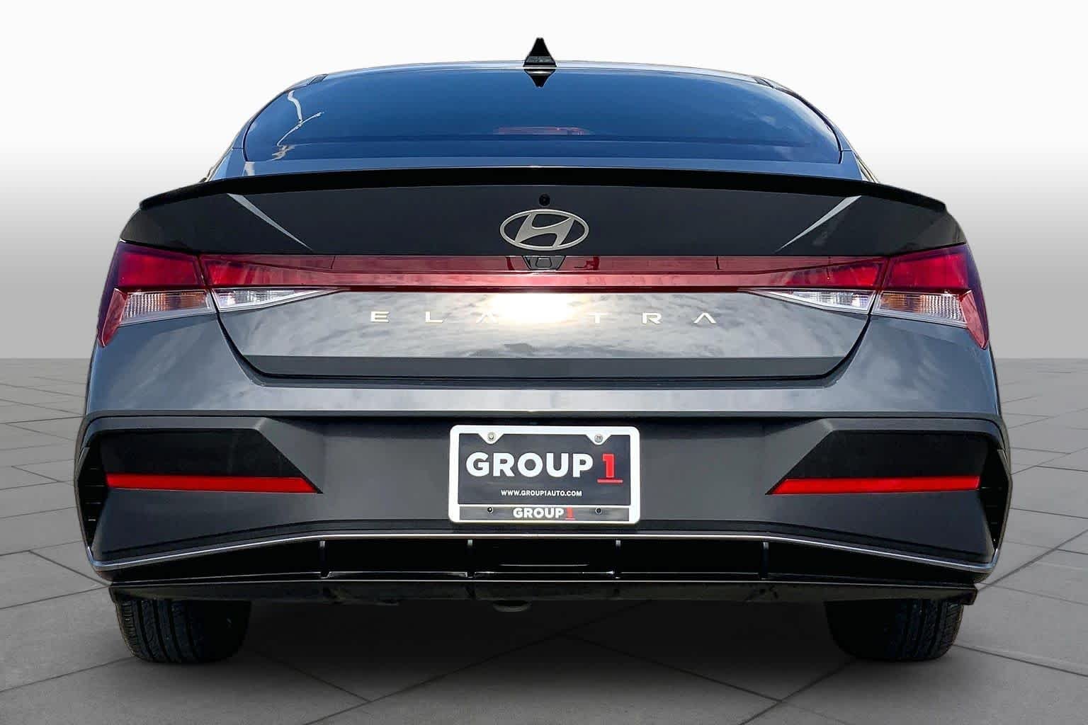 Used 2026 Ecotronic Gray Hyundai SEL Sport image 5