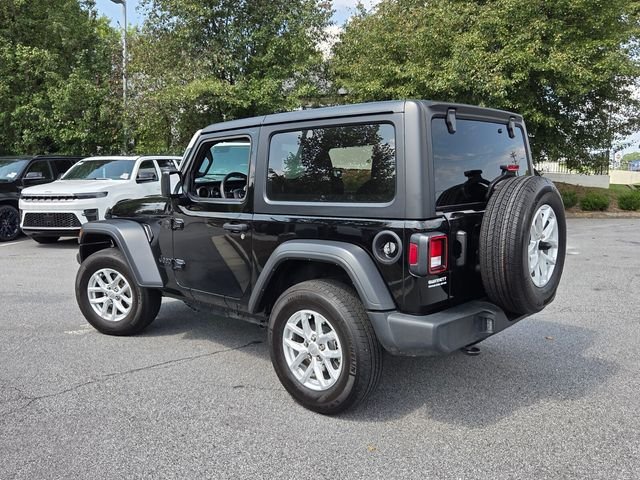 Used 2023 Black Jeep Sport S image 6