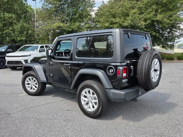Used 2023 Black Jeep Sport S image 6