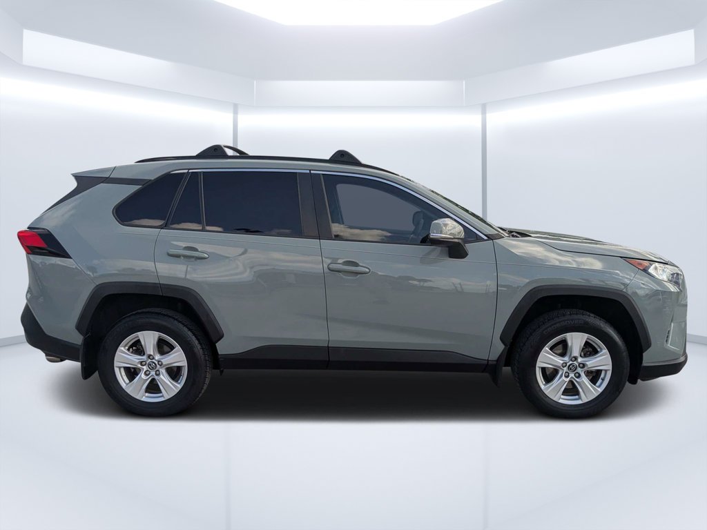 Used 2019 Green Toyota XLE image 2