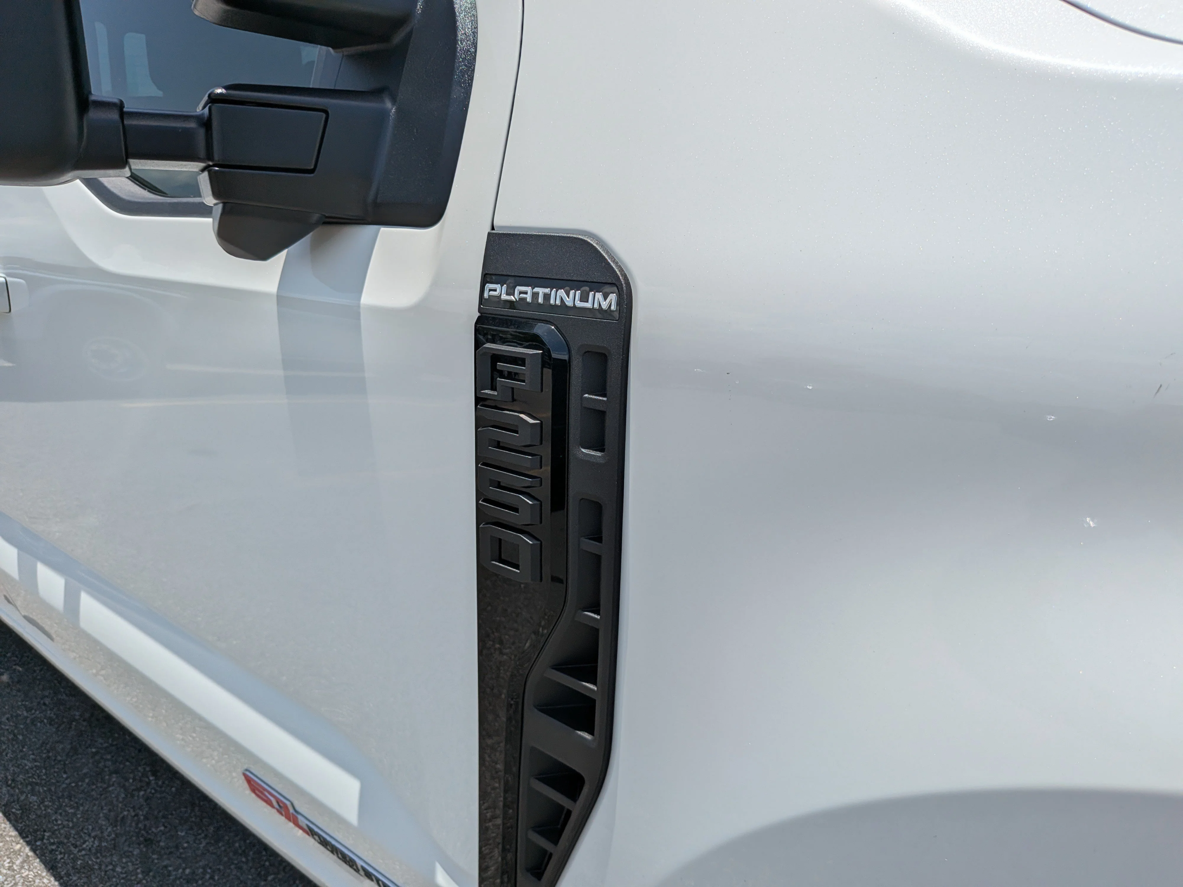 New 2026 Star White Metallic Tri-Coat Ford F-250® Platinum® image 10