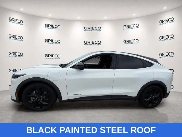 Used 2024 White Metallic Ford Select image 30