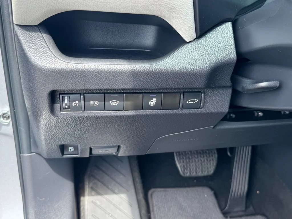 Used 2024 Silver Toyota XLE Premium image 19