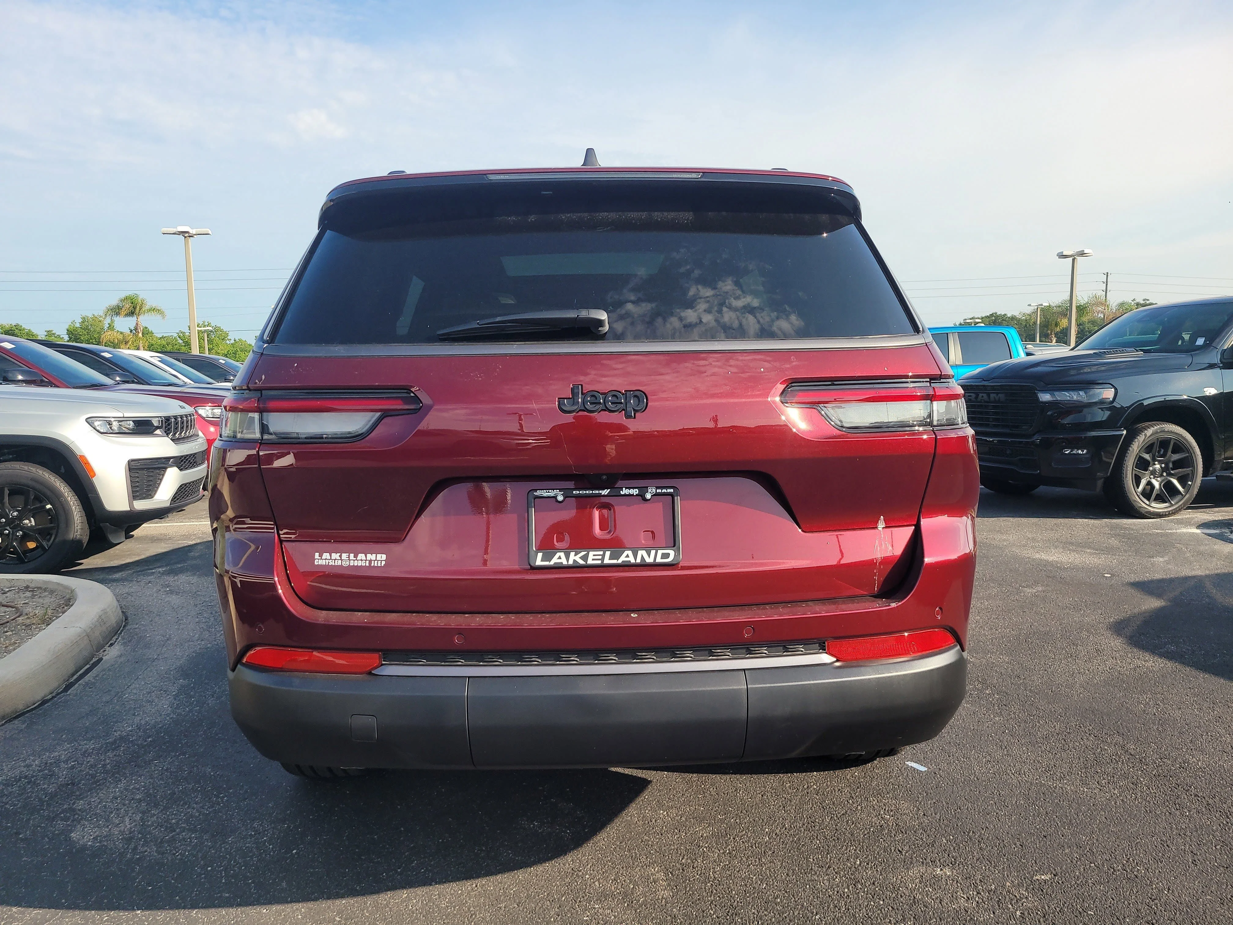 New 2026 Velvet Red Pearlcoat Jeep Limited image 7