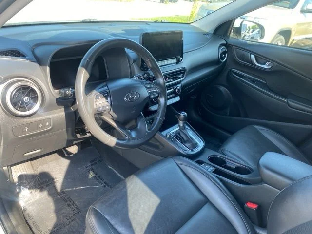Used 2022 White Hyundai Limited image 8