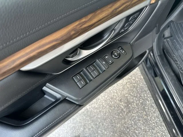 Used 2019 Black Honda Touring image 14