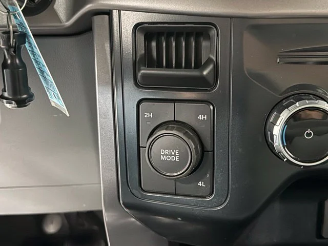 Used 2025 Blue Ford XLT image 12