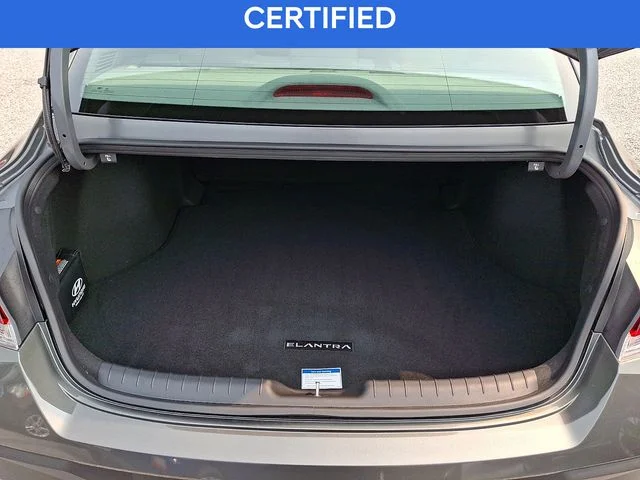Used 2025 Gray Hyundai SEL Sport image 29