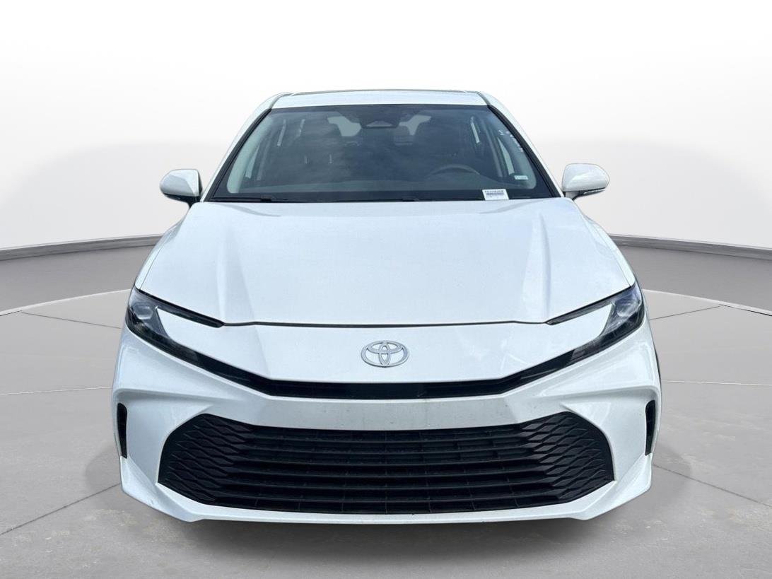 Used 2025 Ice Cap Toyota LE image 3