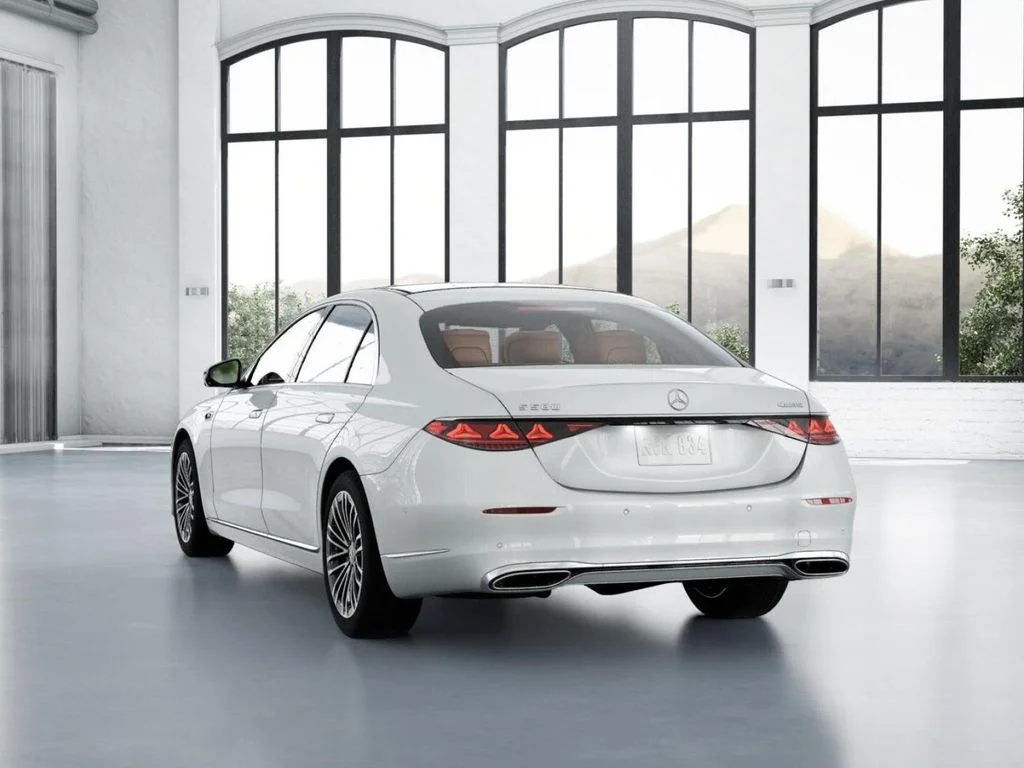 New 2027 White Mercedes-Benz S 580 image 27