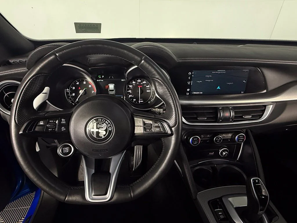 Used 2023  Alfa Romeo Veloce image 15