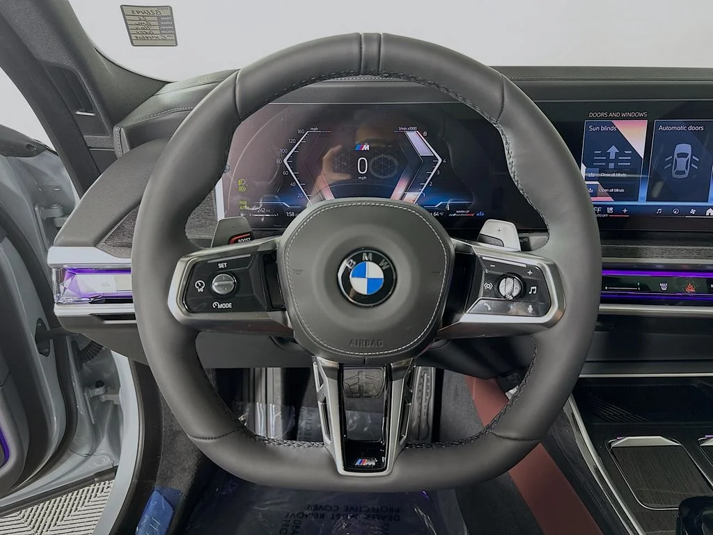 2026 BMW 7 Series 760i - Photo 13