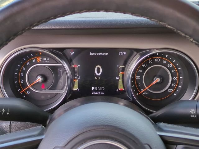 Used 2020 Silver Jeep Sport image 27