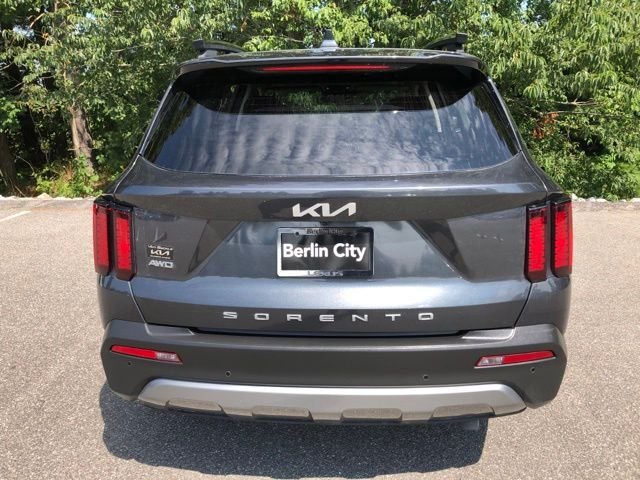 Used 2022 Grey Kia X-Line EX image 5