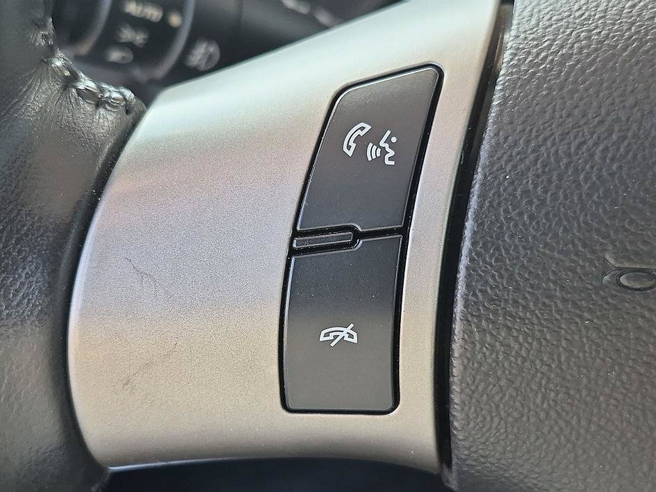 Used 2009 Jetstream Blue Met Tintcoat Chevrolet w/3LT image 17