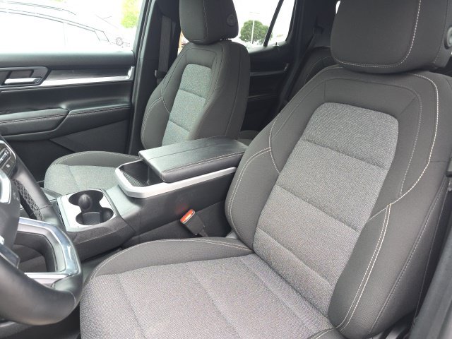 Used 2026 White GMC Elevation image 6