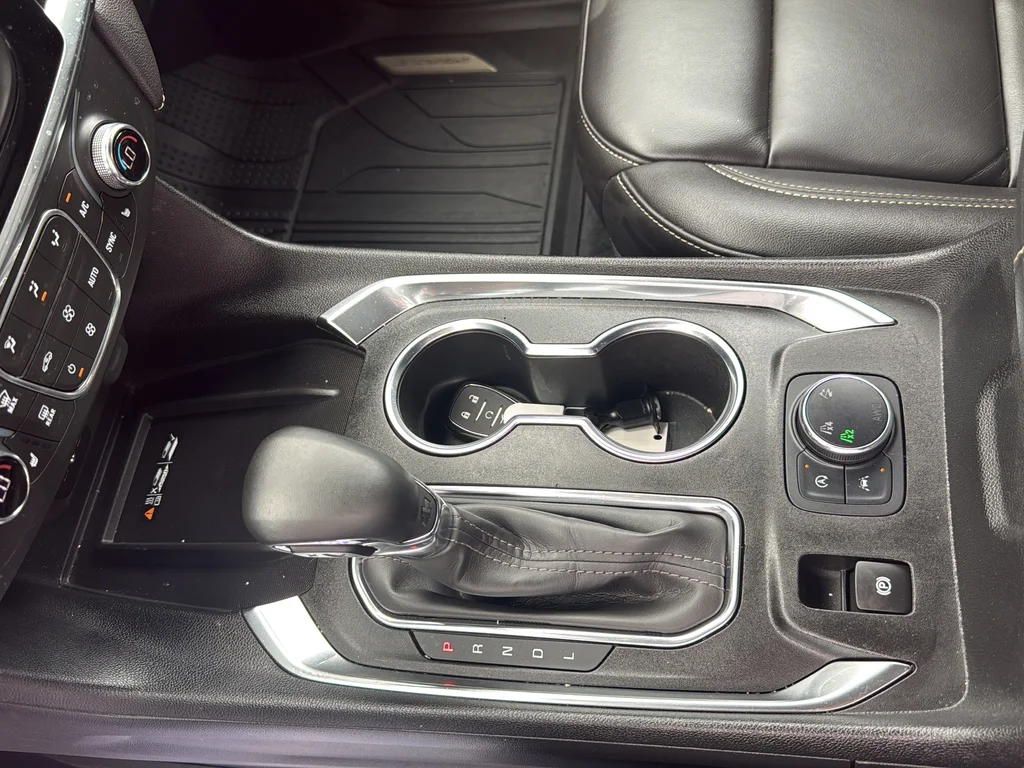 Used 2023 Gray Chevrolet LT Leather image 21