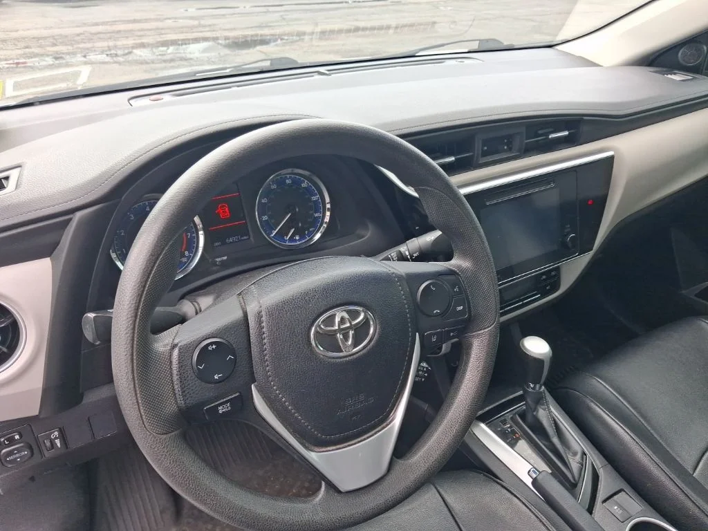 Used 2019 Silver Toyota LE image 7