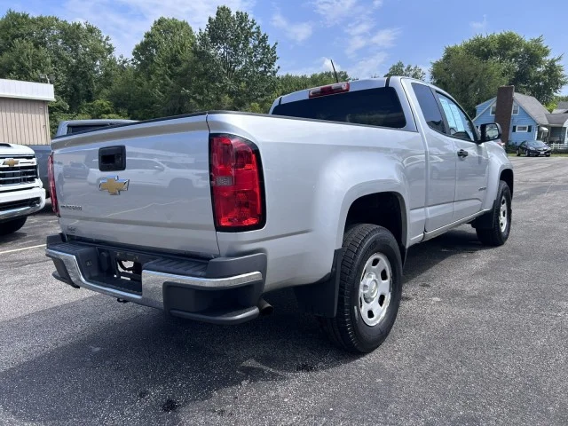 Used 2016 SILVER ICE METALLIC Chevrolet 2WD Base image 4
