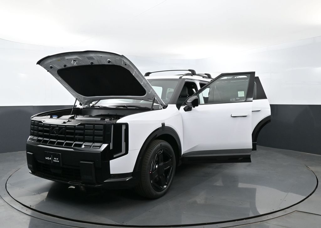 New 2027 Glacial White Pearl Kia X-LINE SX image 29