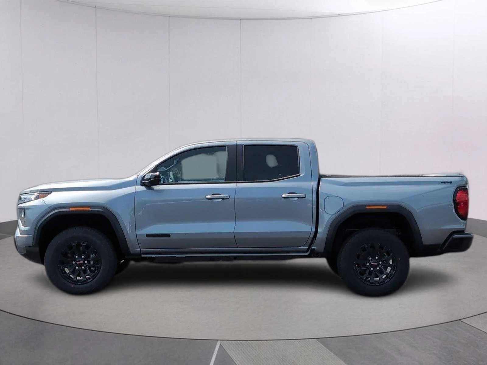 New 2026 Sterling Metallic GMC Elevation image 2