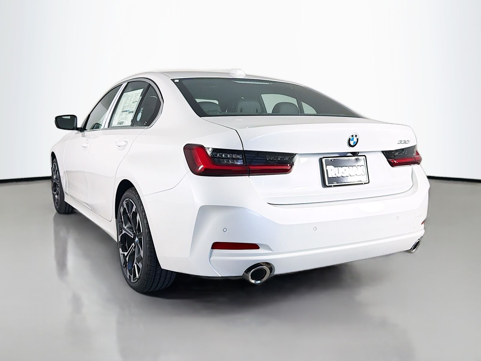New 2026 Mineral White Metallic BMW 330i image 5