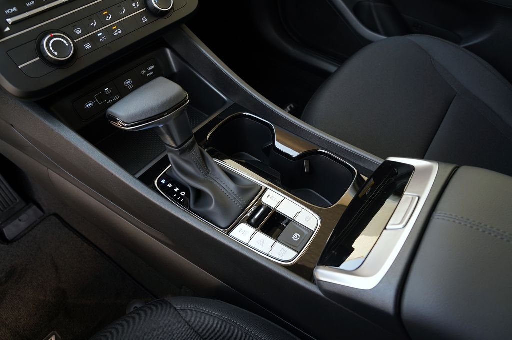 New 2026 Phantom Black Hyundai SE image 37