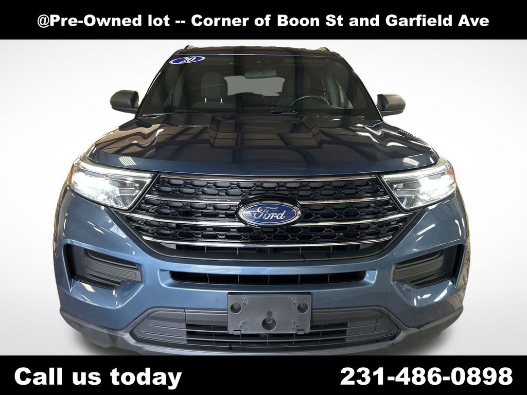 Used 2020 Blue Ford XLT image 8