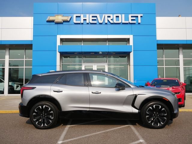 Used 2024 Sterling Gray Metallic Chevrolet RS image 25