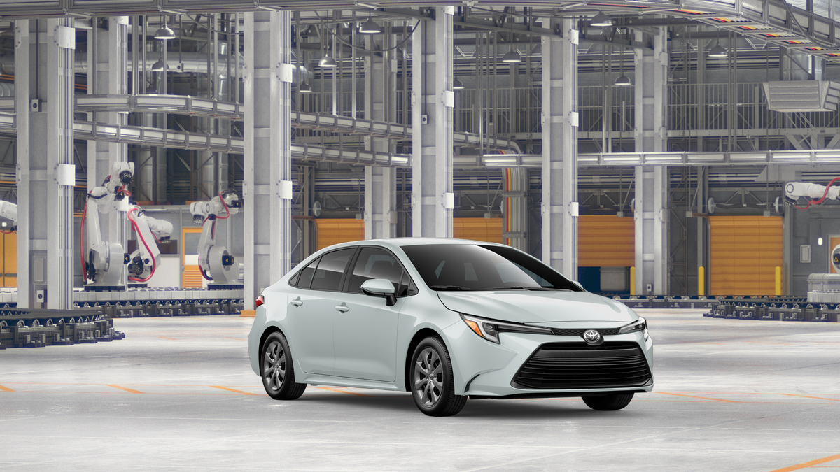 New 2026 Wind Chill Pearl Toyota Hybrid LE image 15