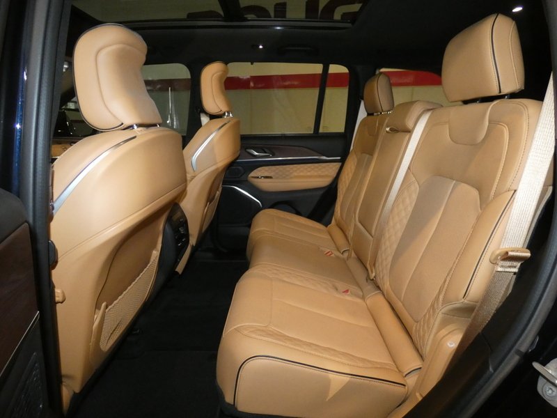 Used 2024 MIDNIGHT SKY Jeep Summit 4x4 image 28