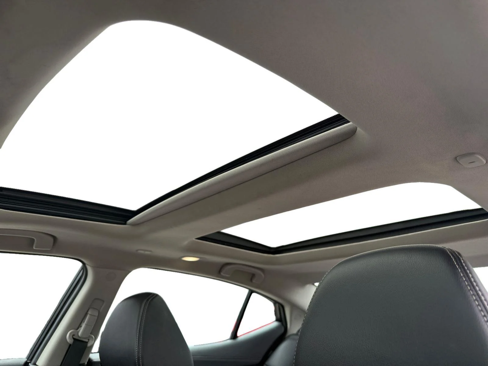 Used 2023 GRAY NISSAN SL SEDAN image 19