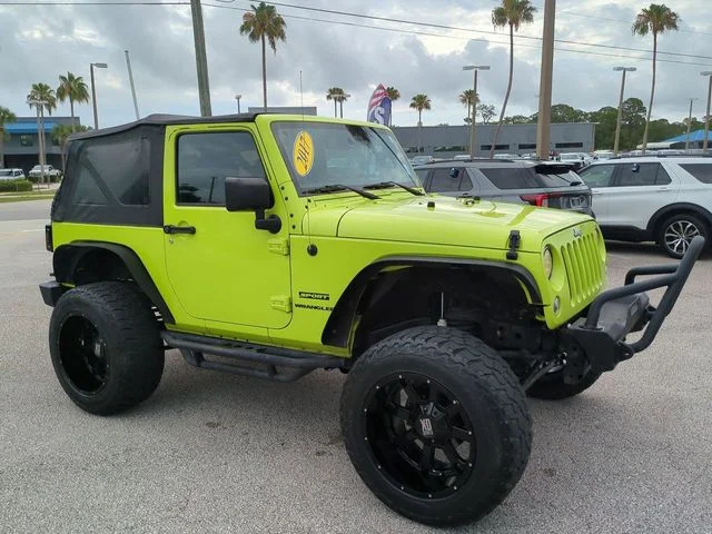 Used 2017 Green Jeep Sport image 2