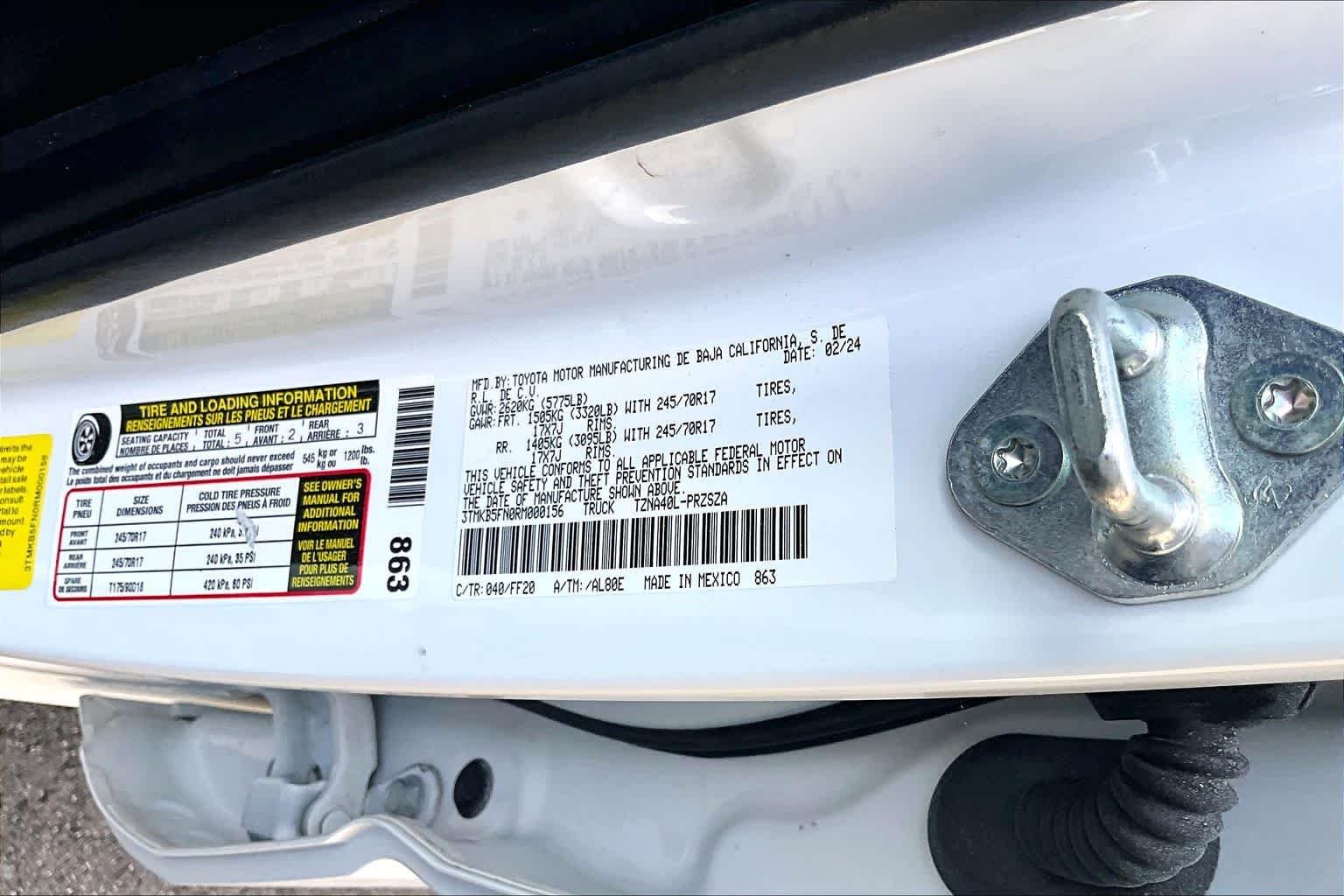 Used 2024 Ice Cap Toyota SR5 image 34