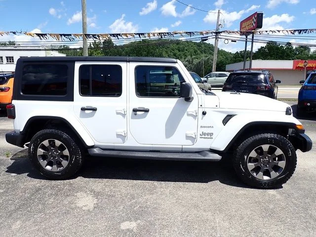 Used 2018 White Jeep Unlimited Sahara image 10