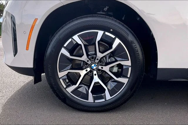 2026 BMW X3 30 - Photo 11