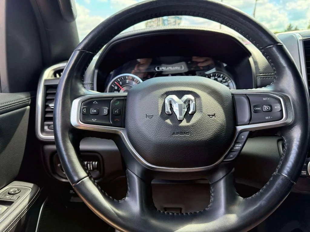 Used 2020 Black Ram Laramie image 19