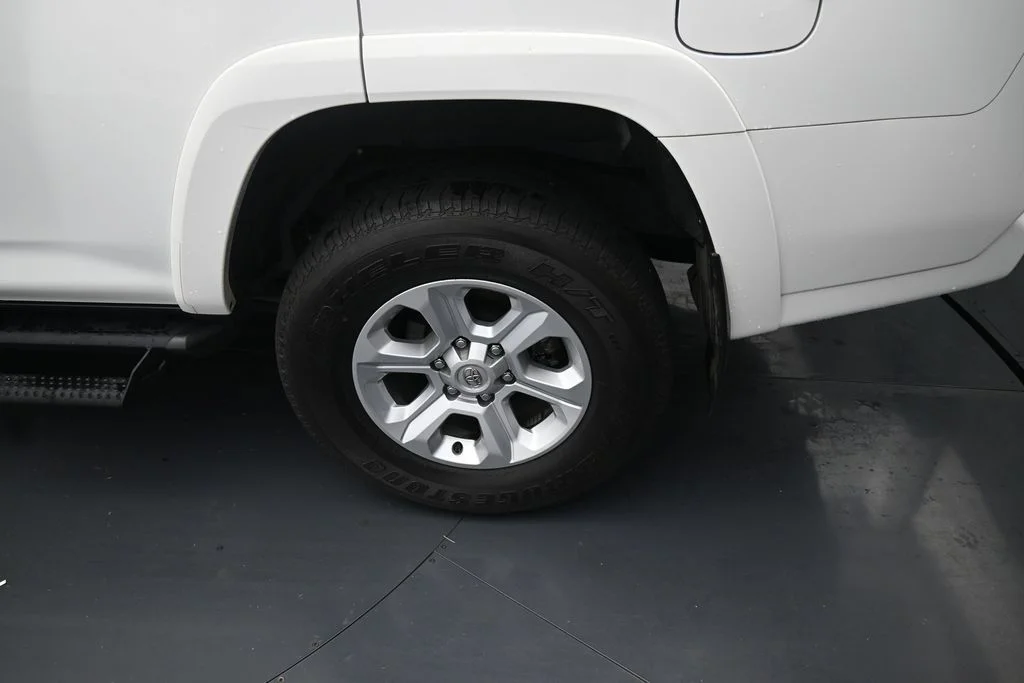 Used 2023 White Toyota SR5 image 14