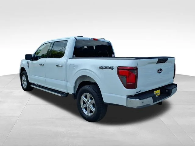 Used 2025 White Ford XLT image 9