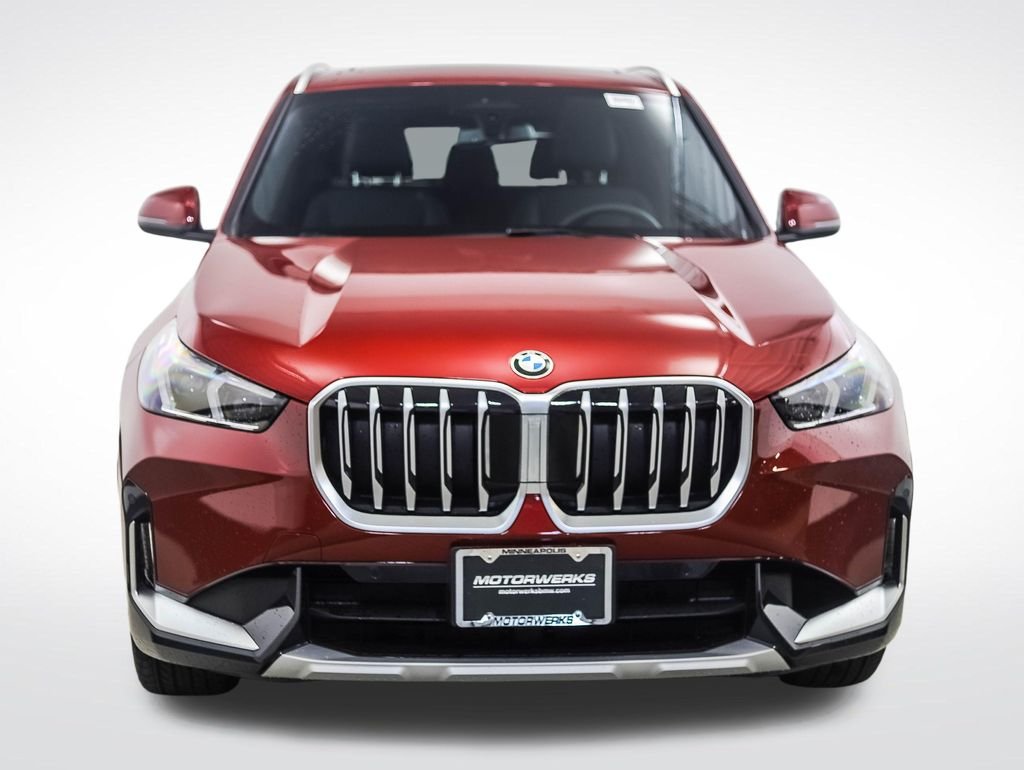 Used 2026 Red Metallic BMW xDrive28i image 8