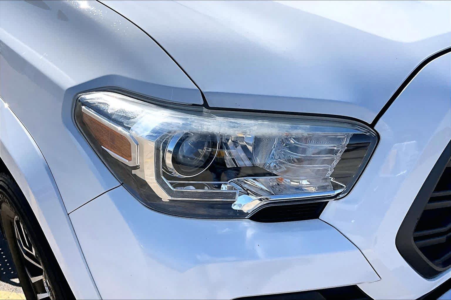 Used 2020 Super White Toyota TRD Sport image 40