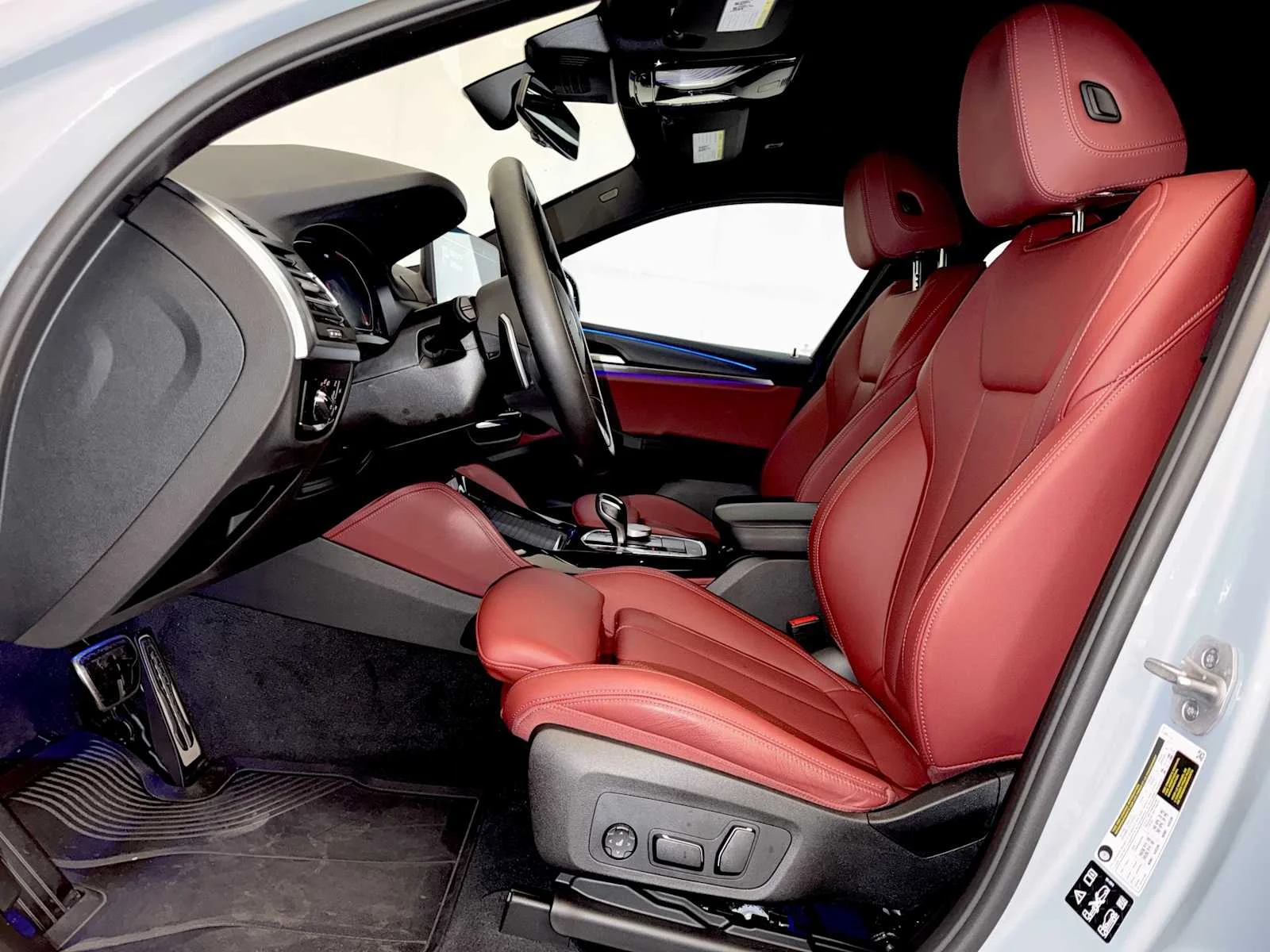 2025 BMW X4 30i - Photo 9